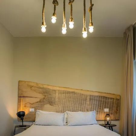 Castello Di Hotel Limatola