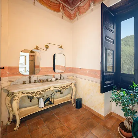 Hotel Castello Di Limatola