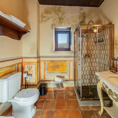 Castello Di Hotel Limatola