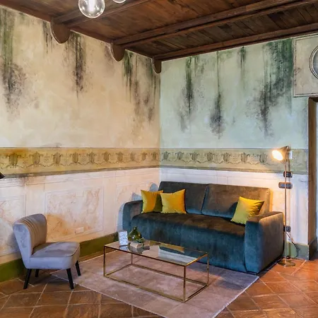 فندق Castello Di
