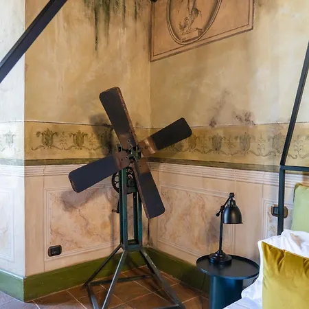 カステッロ ディ ホテル