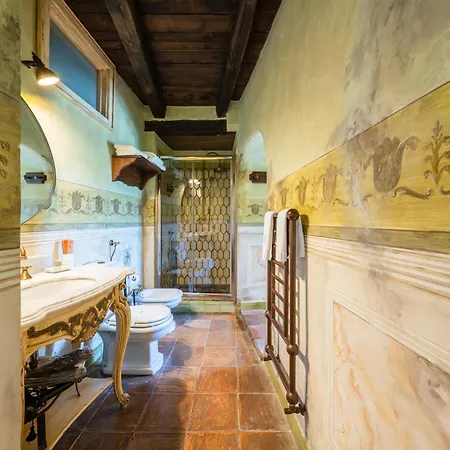 Castello Di Hotel