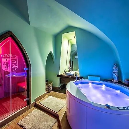Castello Di 4*