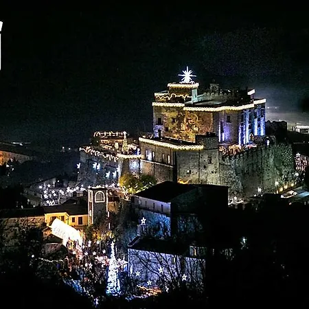 Castello Di Отель