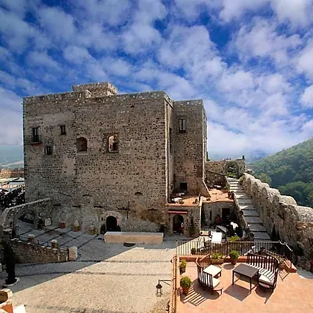 فندق Castello Di 4*