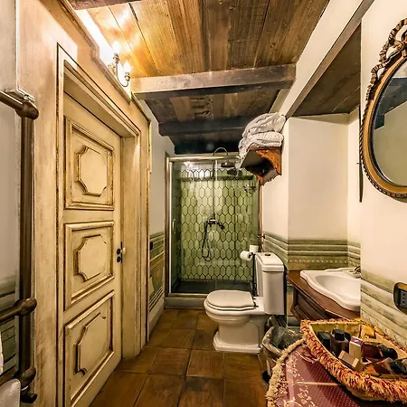 カステッロ ディ ホテル