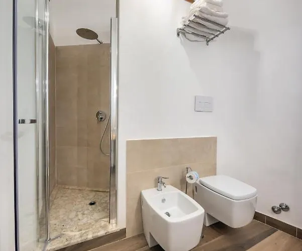 Castello Di 4* לימטולה